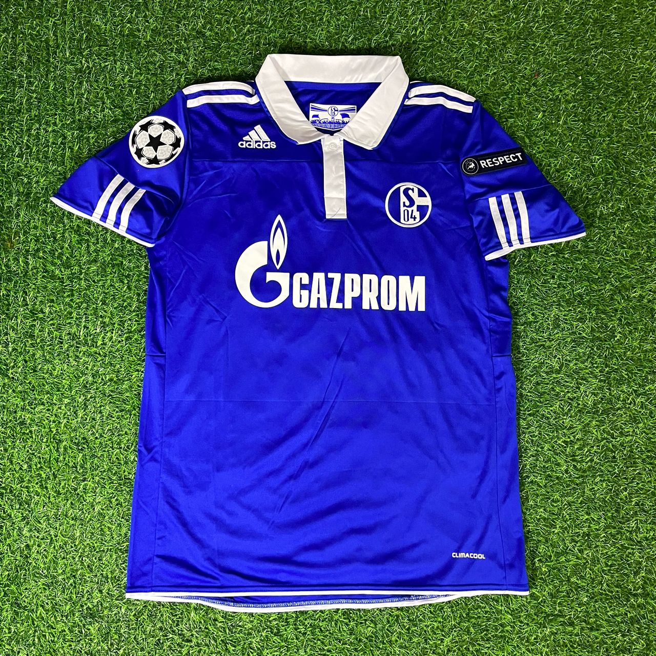 Klaas-Jan Huntelaar – Schalke 04 Retro Jersey 2010-11 Champions League Season Soccer Shirt