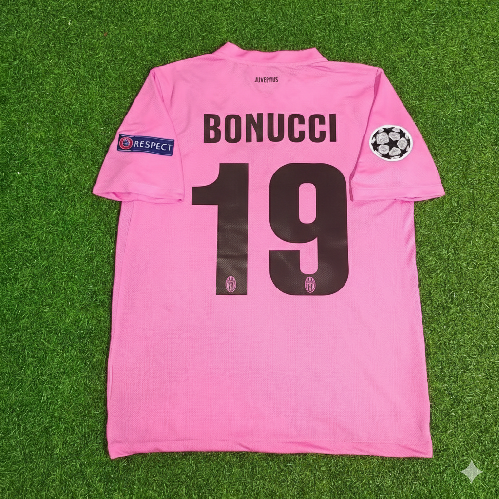 Maillot de football rétro rose Juventus de Leonardo Bonucci, saison 2012-2013