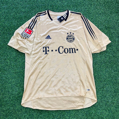 Maillot de football rétro Ensemble doré Bayern Munich 2004/05 – Lucio
