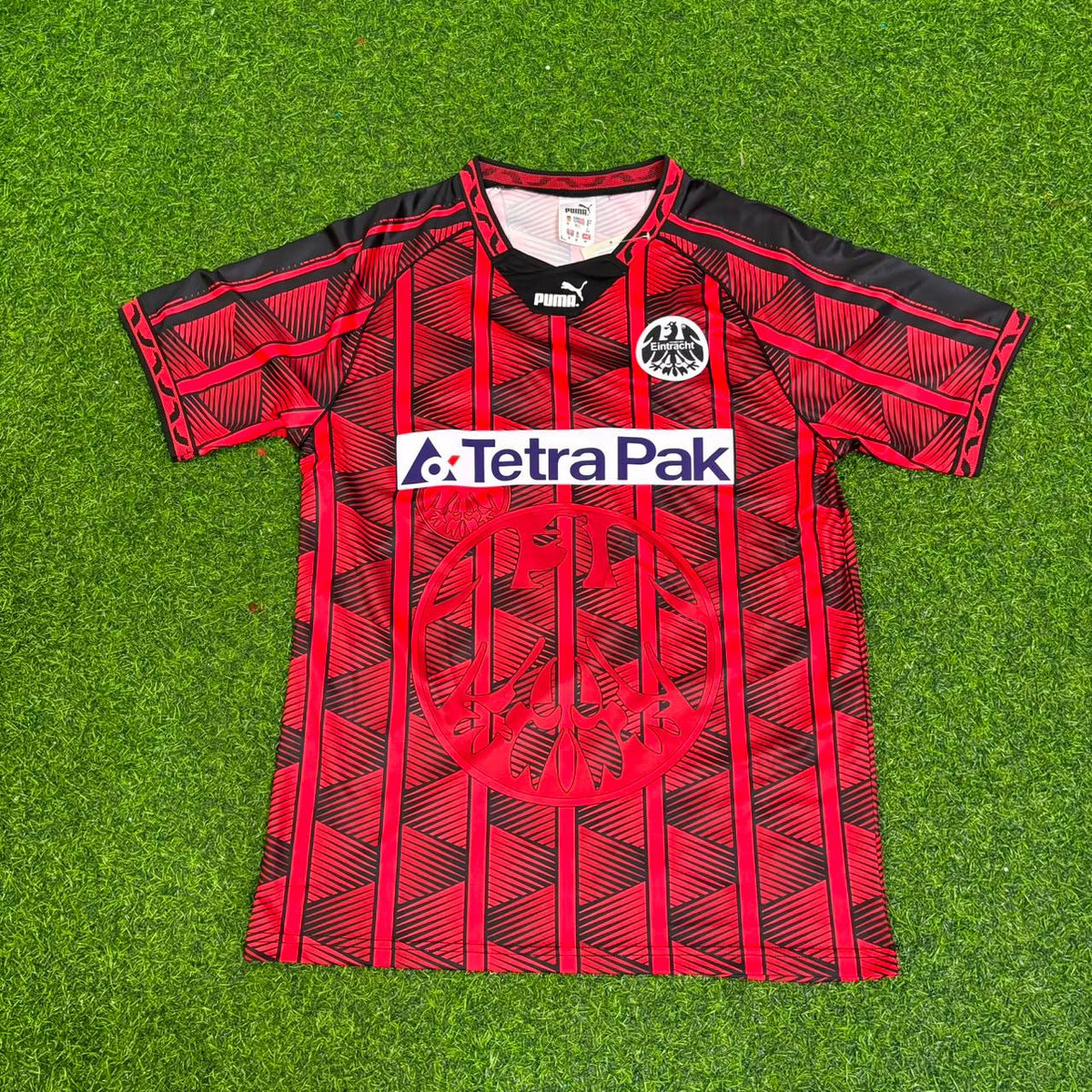 Luka Jović 8 - Eintracht Frankfurt Retro Fußballtrikot
