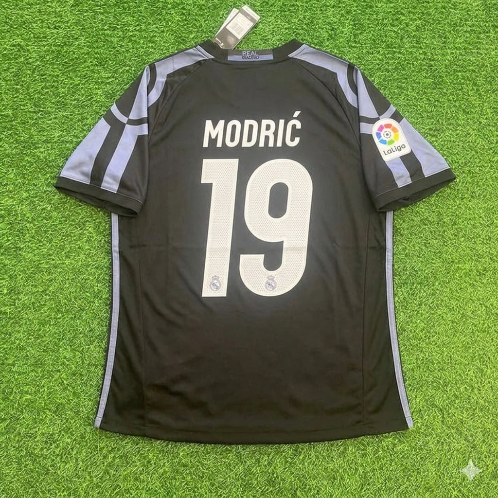 Luka Modrić 19- Real Madrid 2016 Black Retro Football Jersey