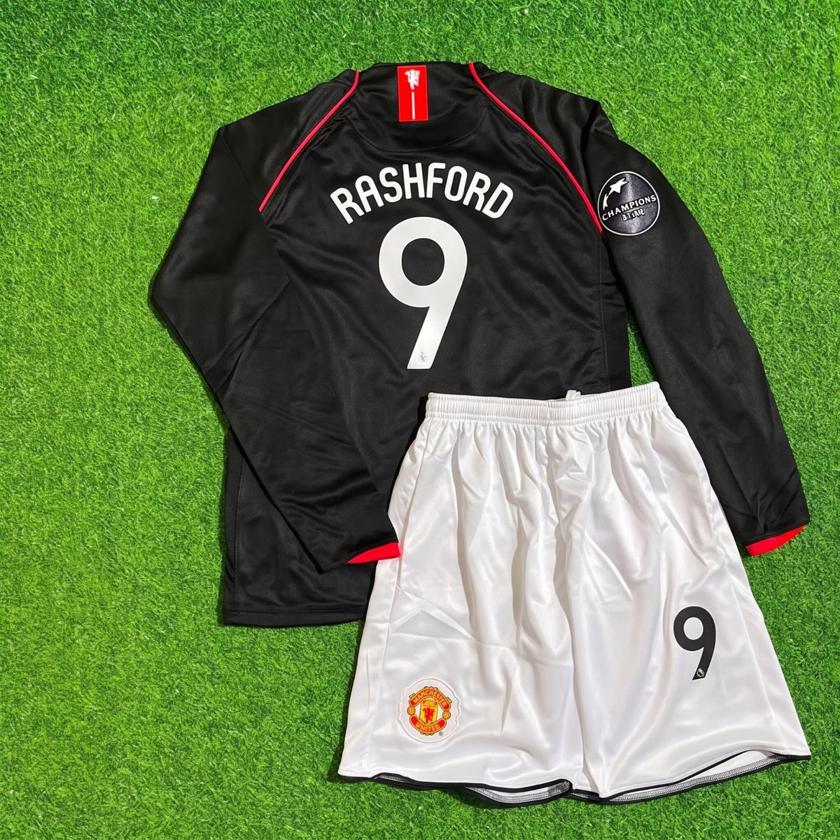 Marcus Rashford Manchester United Schwarzes Retro-Fußballtrikot-Set für KINDER