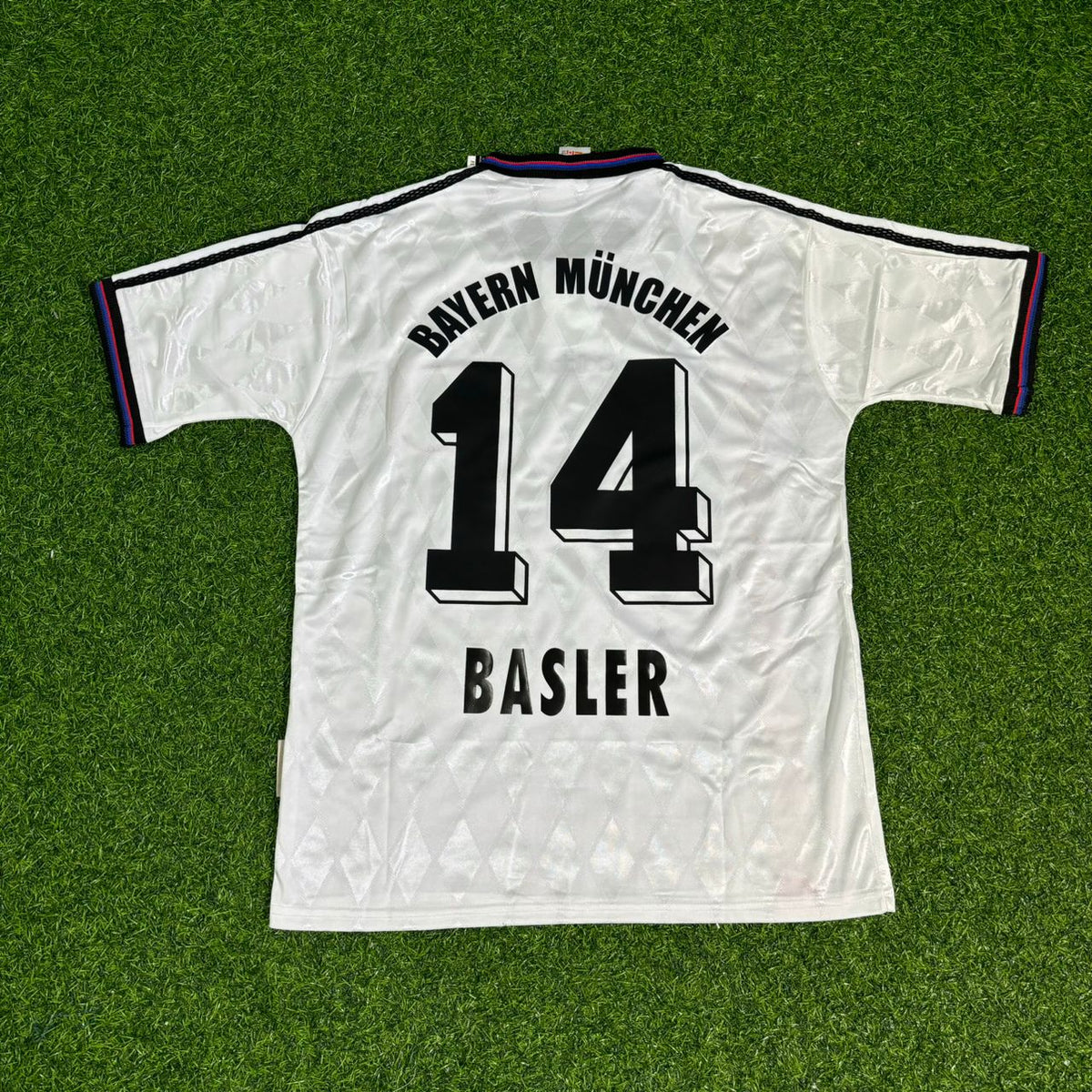 Mario Basler Bayern Munich 1997-1998 Away White Retro Football Shirt