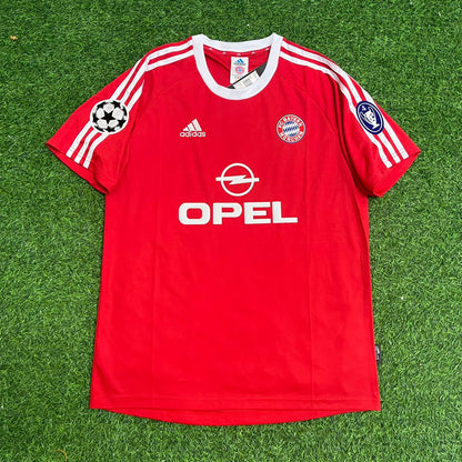 Maillot rétro du Bayern Munich 2000/01 – Mehmet Scholl