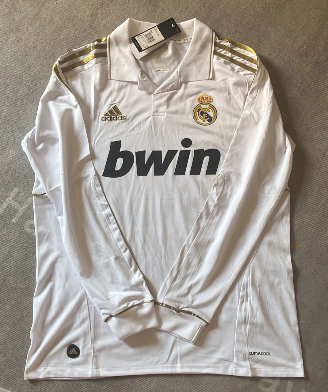 Mesut Özil Real Madrid 2011-2012 Langarm Trikot Fußballshirt