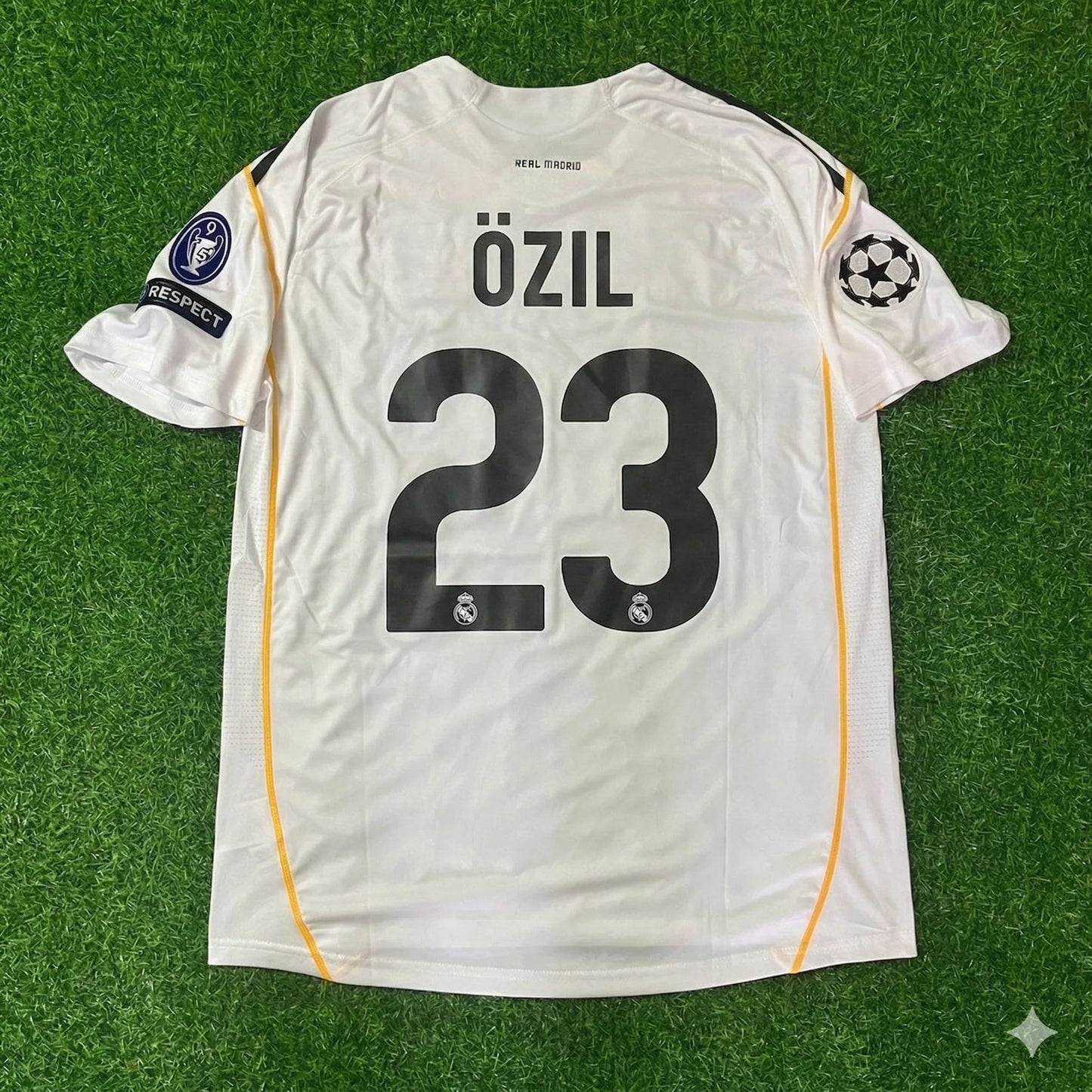 Mesut Özil Real Madrid 2009 2010 Retro Jersey Soccer Shirt Trikot