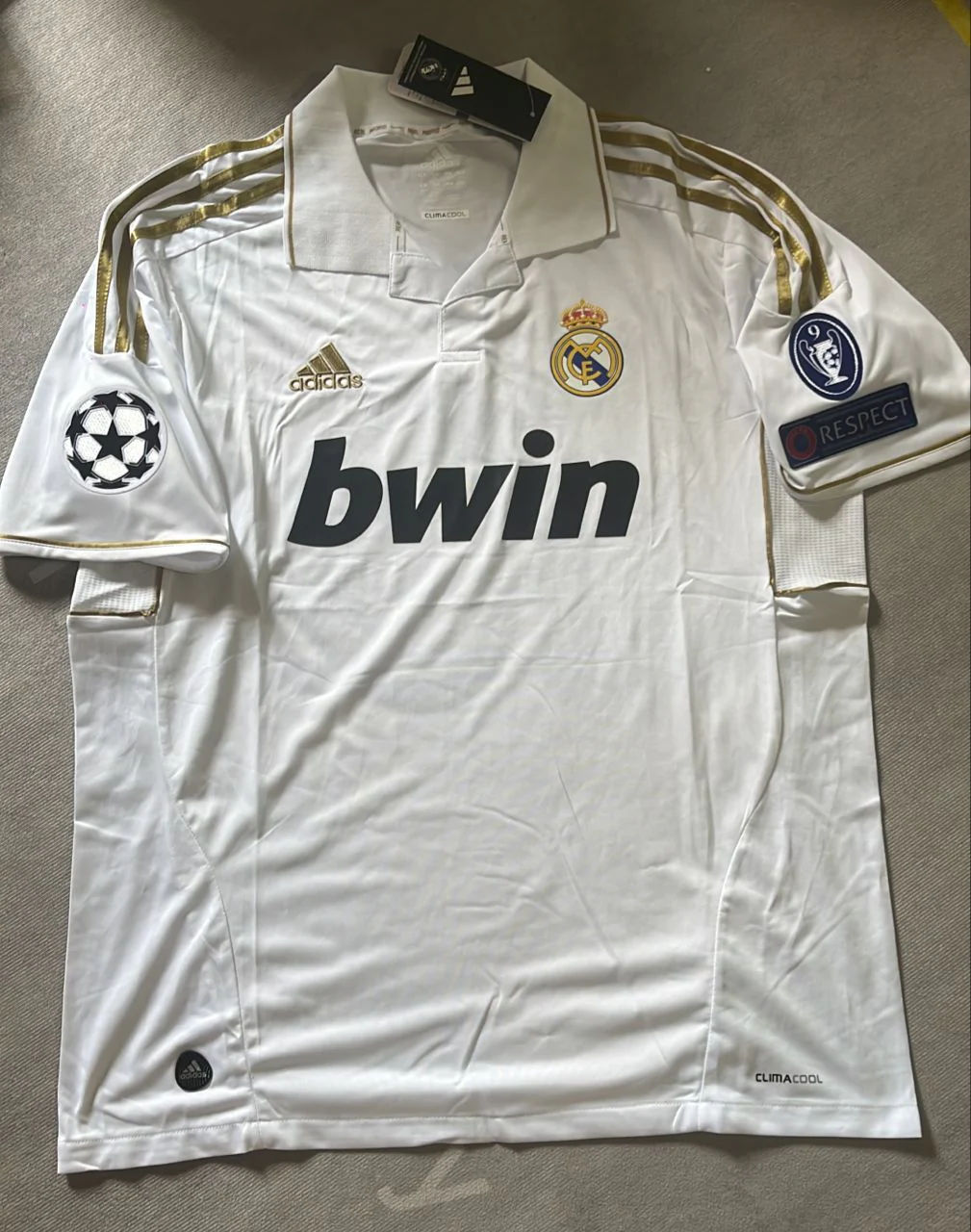Mesut  Ozil #10 Real Madrid 2011-2012 Jersey Soccer Shirt Trikot