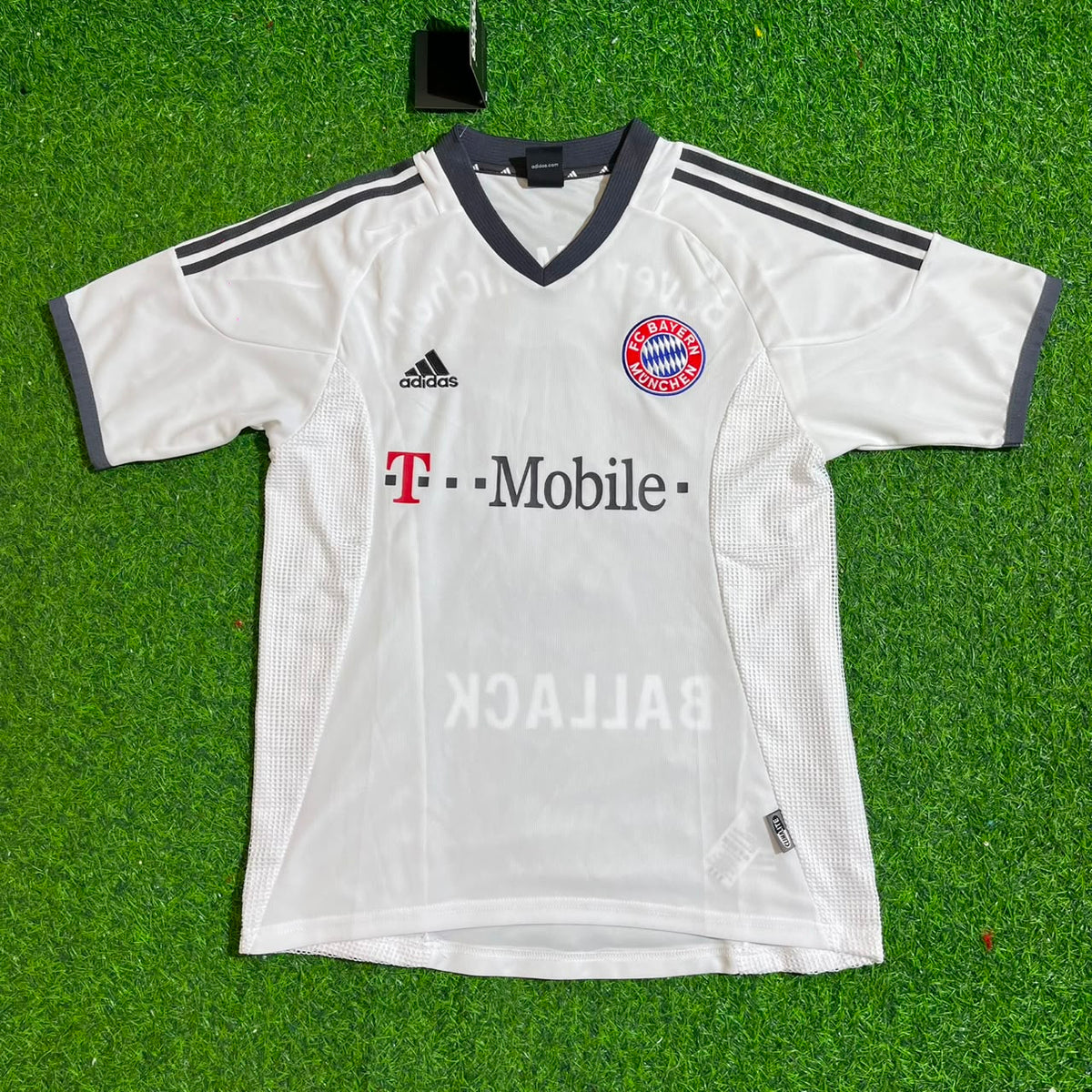 Michael Ballack FC Bayern München 2002/2004 Auswärts Weiß Retro Fußballtrikot