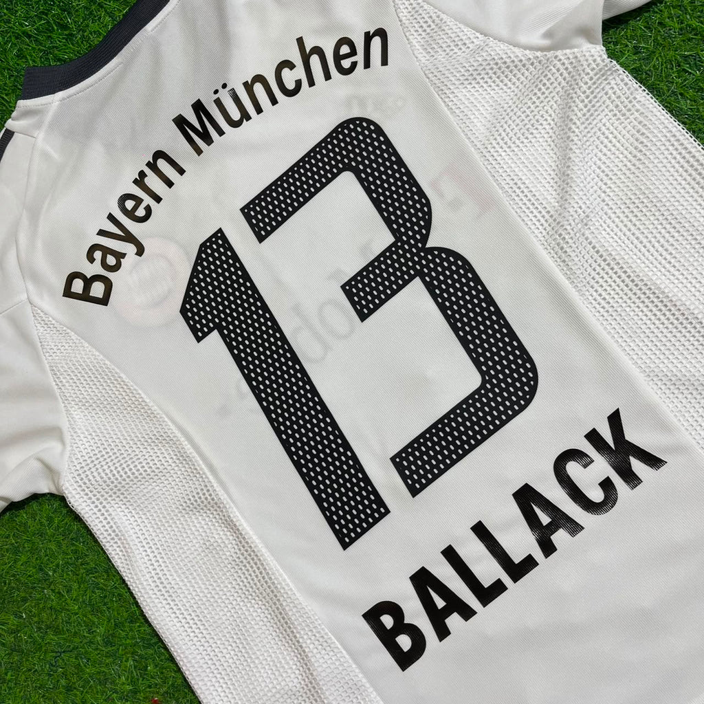 Michael Ballack FC Bayern München 2002/2004 Auswärts Weiß Retro Fußballtrikot