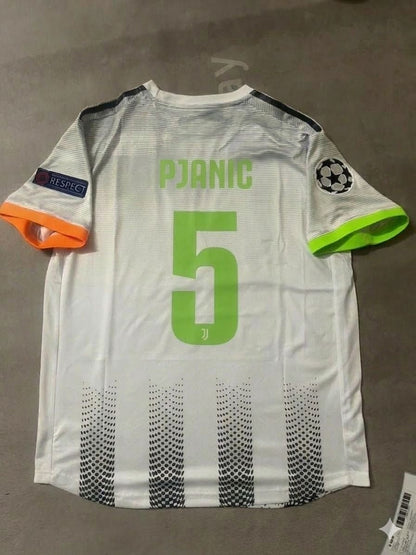 Camiseta retro local de la Juventus 2019/20 – Miralem Pjanic 5