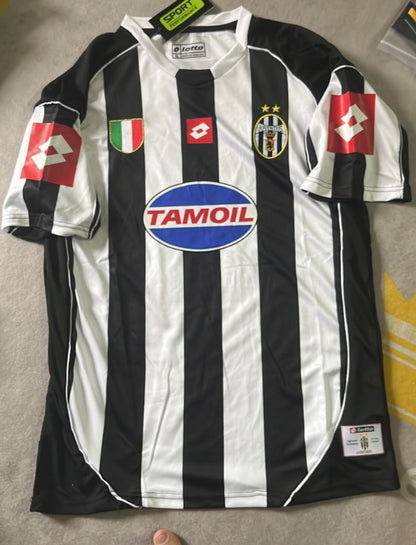Juventus Retro Schwarzes Trikot der Saison 2001-2002