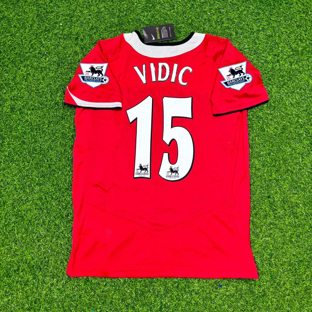Maillot de football rétro Nemanja Vidić Manchester United 2005/2006