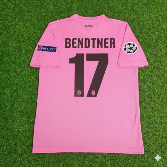 Camiseta de fútbol retro de Nicklas Bendtner Juventus rosa temporada 2012 2013
