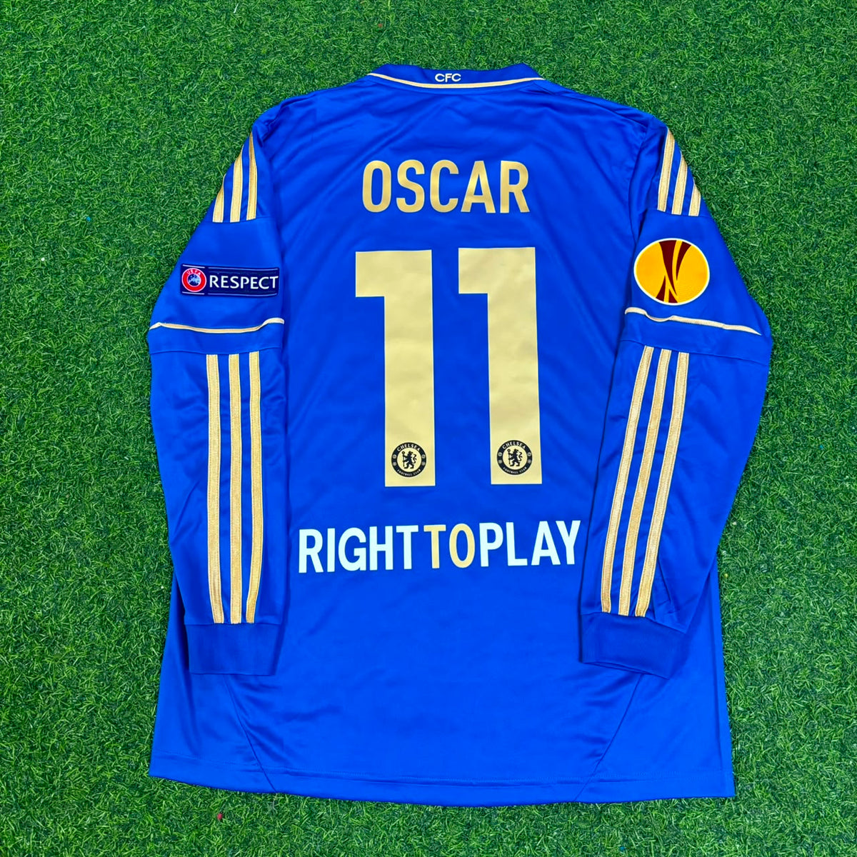 Maillot de football rétro bleu Chelsea 2013 – Finale de l’Europa League à Amsterdam – Oscar 11