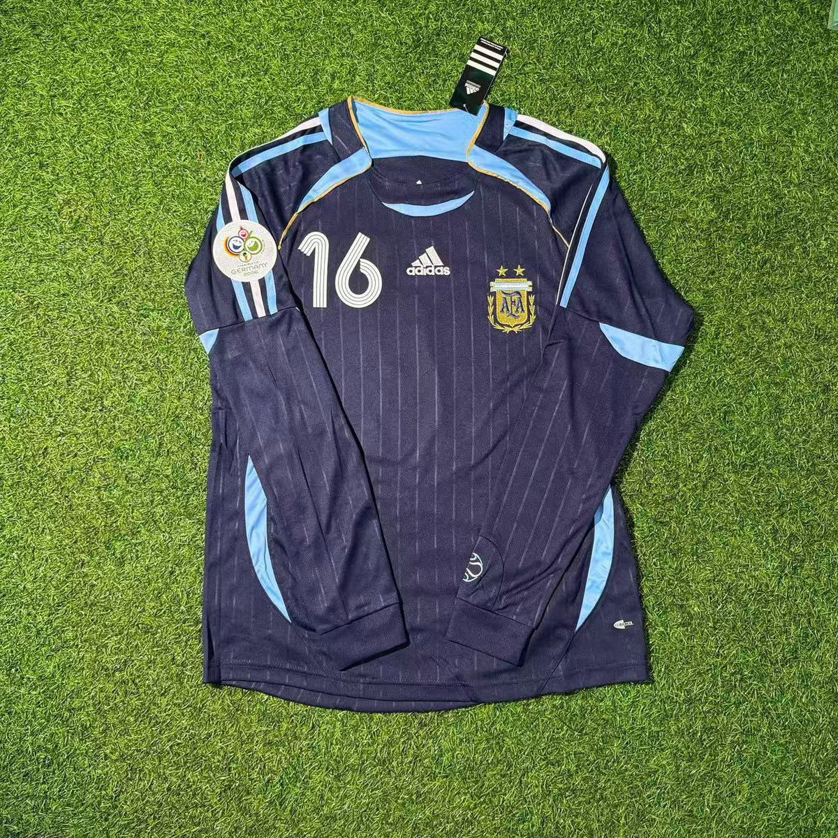 Argentina 2006 World Cup Long Sleeve Retro Football Jersey – Pablo Aimar