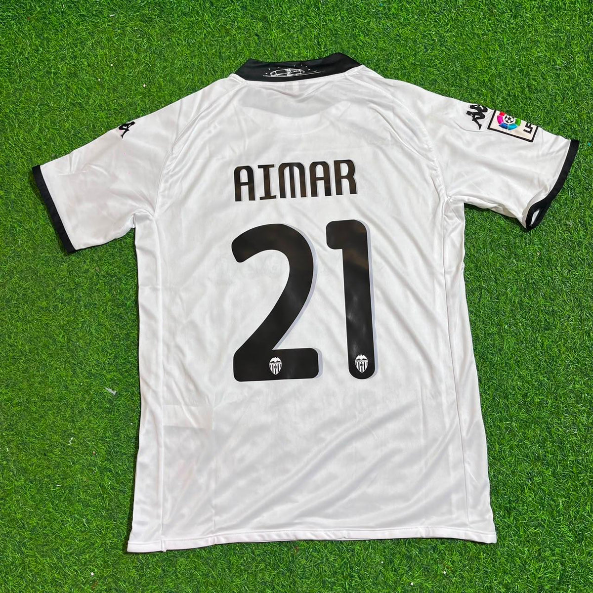 Pablo Aimar #21 Valencia White Retro Football Jersey