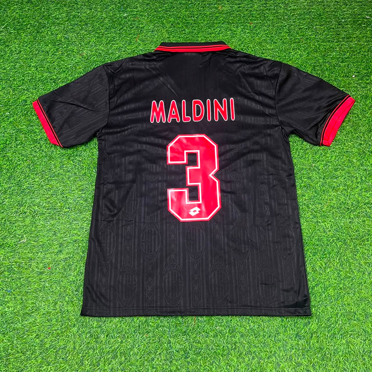 Camiseta de fútbol retro del AC Milan de Paolo Maldini 1997-1998