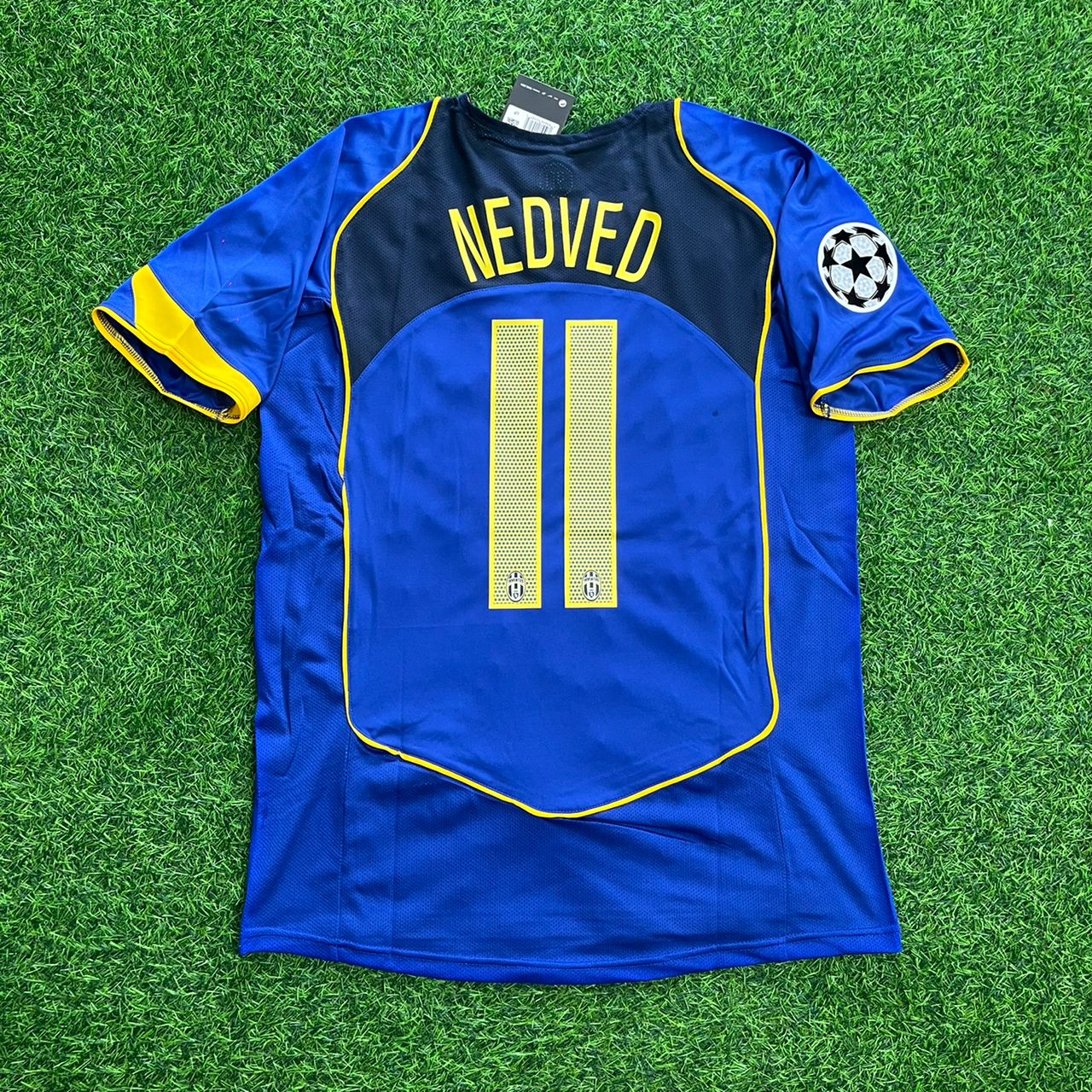 Pavel Nedved Juventus 2004-2005 Blue Retro Jersey Soccer Kit | Trikot | Maillot Soccer Shirt