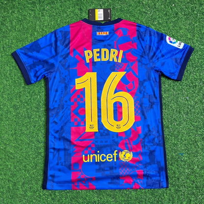 Maillot de football rétro troisième maillot du FC Barcelone 2021-2022 Pedri n° 16