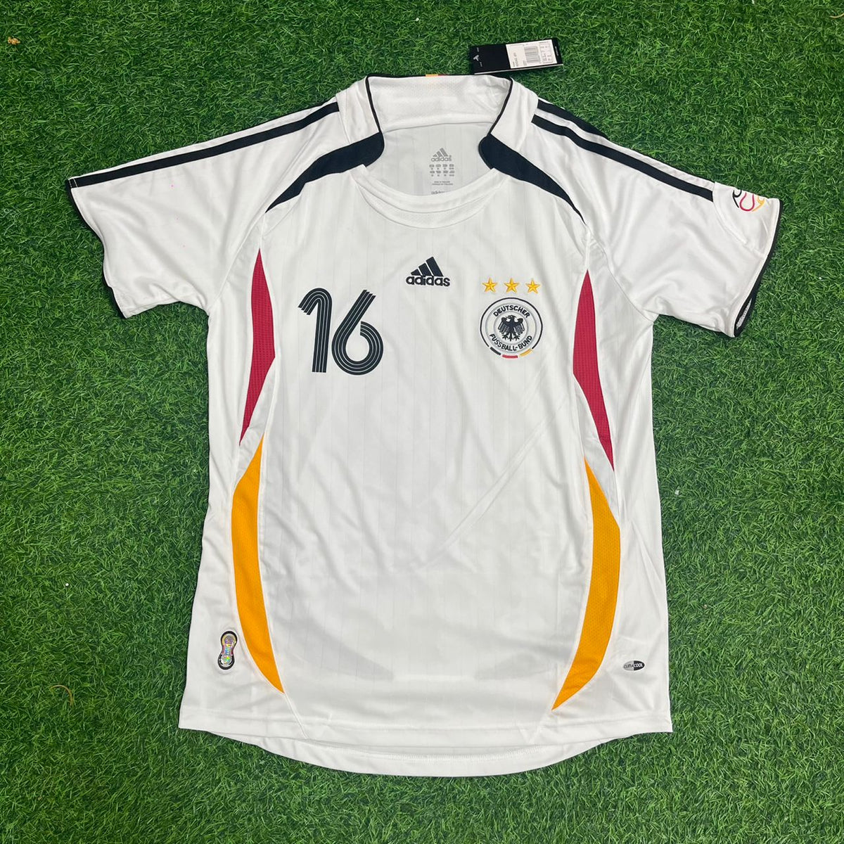 Maillot de football rétro blanc de l’Allemagne – Coupe du monde 2006 – Philipp Lahm