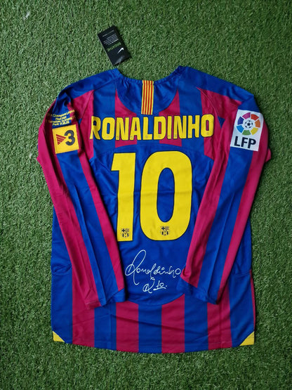 Ronaldinho Gaucho Barcelona 2006 Final Retro Long Sleeve Football Jersey