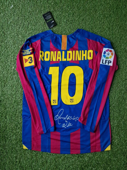 Ronaldinho Gaucho Barcelona 2006 Finale Retro Langarm-Fußballtrikot