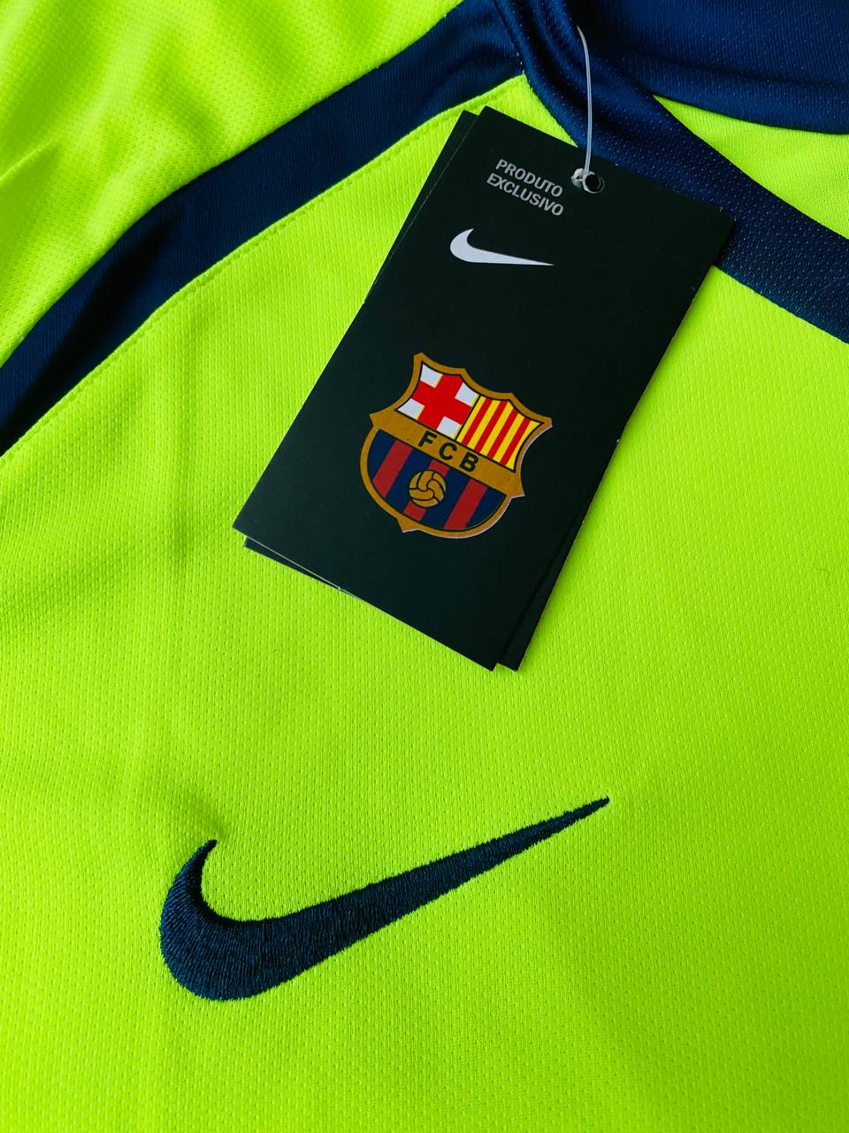 Lionel Messi #30 Barcelone 2005 2006 Maillot Rétro Vert Jaune Trikot Maillot de Foot