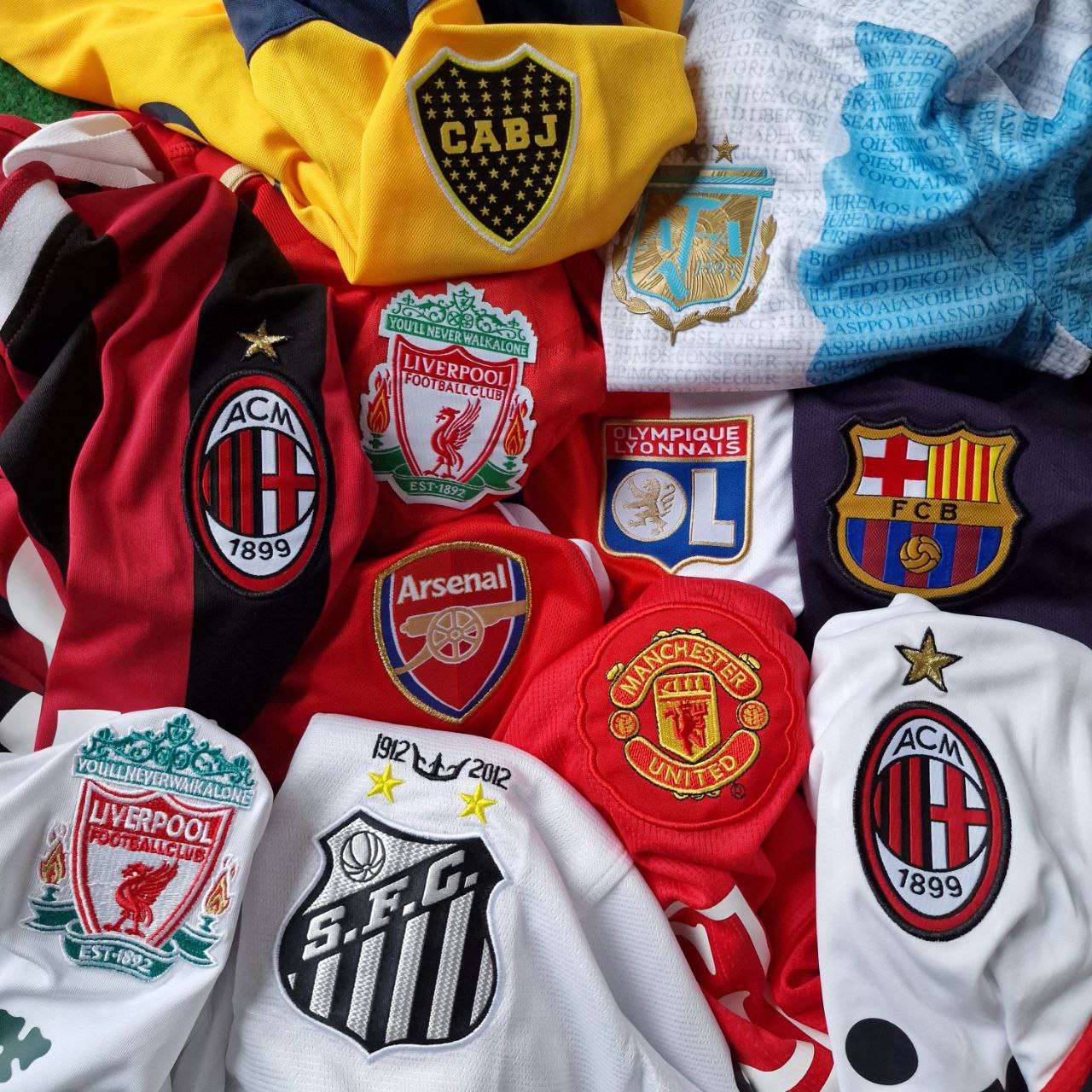 Mystery Box - Mystery Fußballtrikot Box - Boîte Mystère Maillot Soccer Shirt