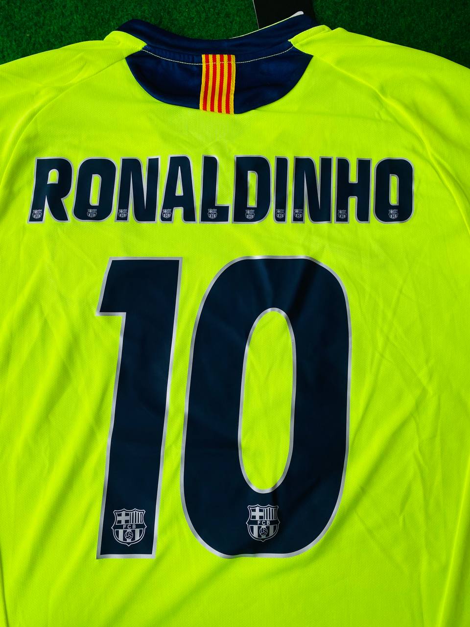Ronaldinho Gaucho Barcelona 2005 2006 Grün Gelb Retro Trikot Maillot