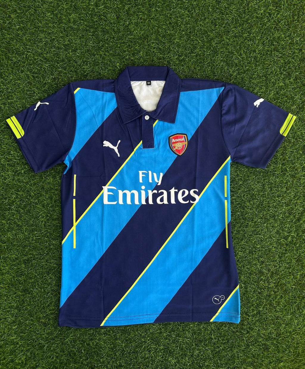 Mesut Ozil Arsenal Retro Jersey