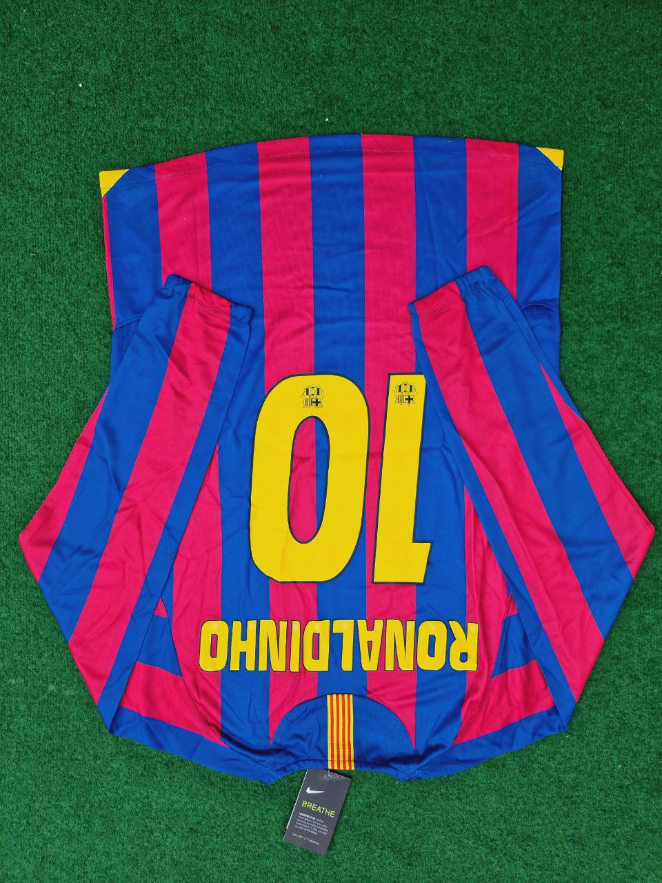 Ronaldinho #10 Barcelona 2005-2006 Langarm Retro Trikot