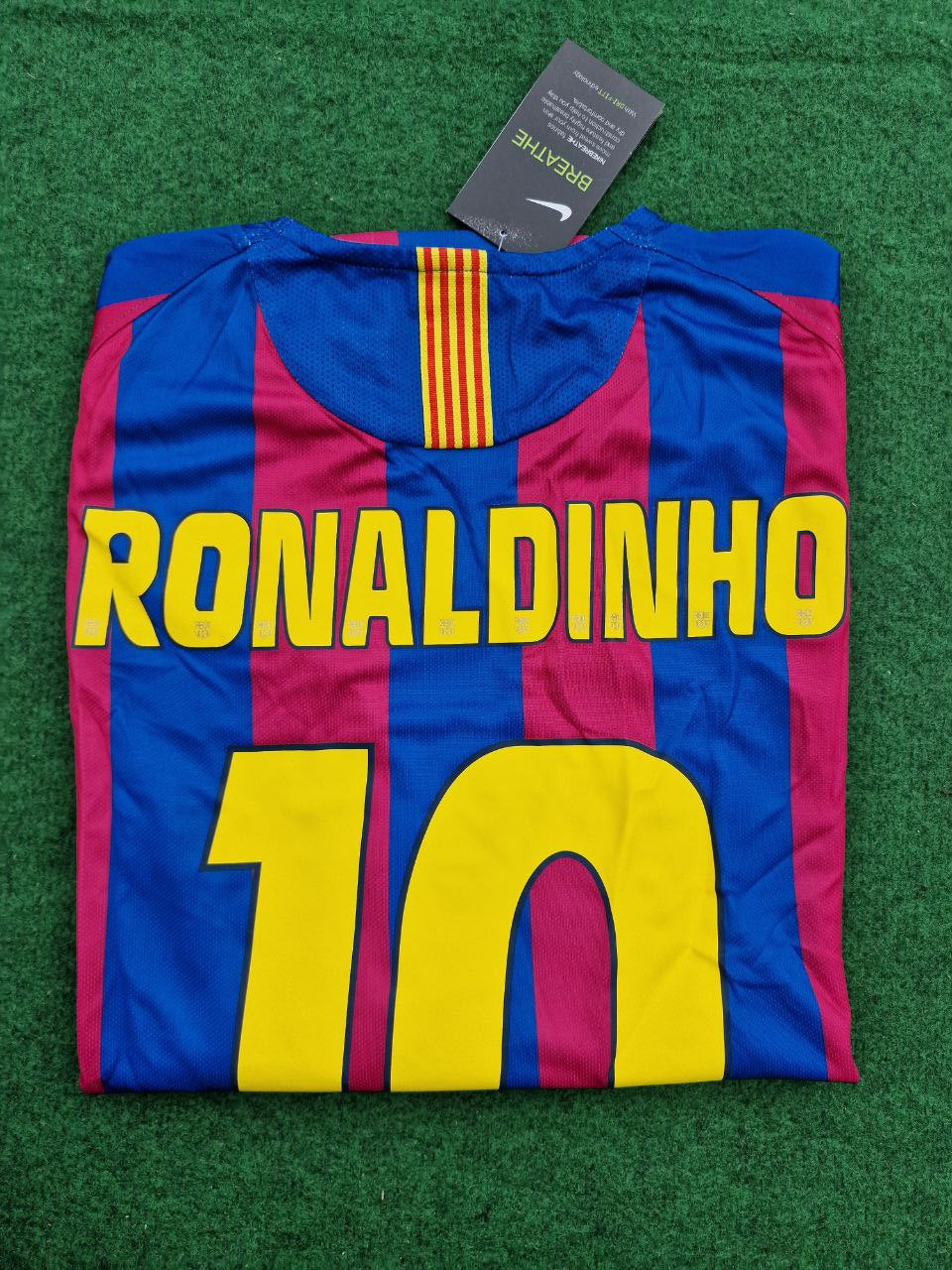 Ronaldinho #10 Barcelona 2005-2006 Langarm Retro Trikot