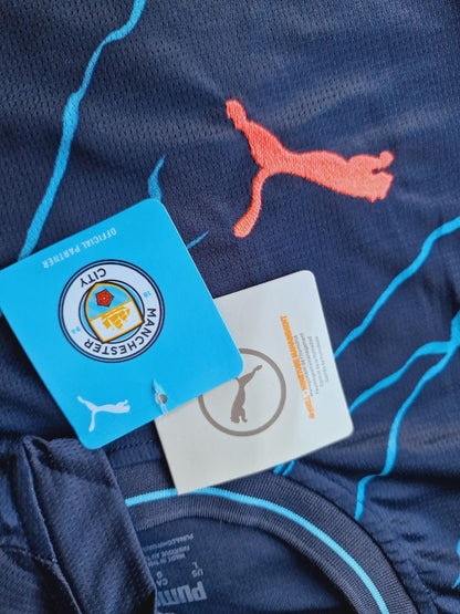 Erling Haaland Manchester City Sondertrikot mit spezieller Schrift
