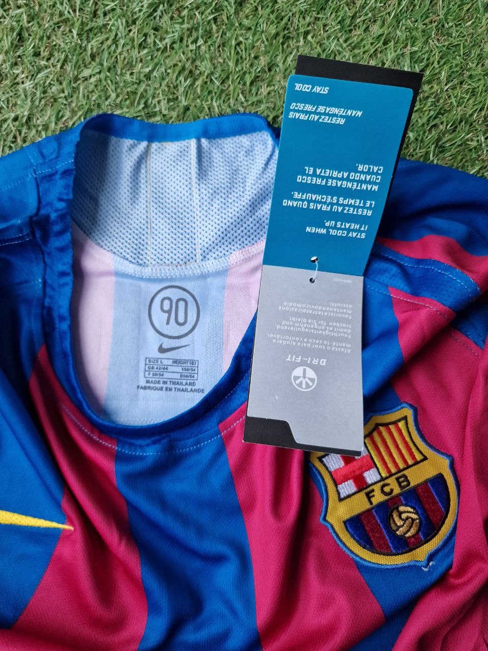Ronaldinho Gaucho Barcelona 2006 Final Retro Long Sleeve Football Jersey