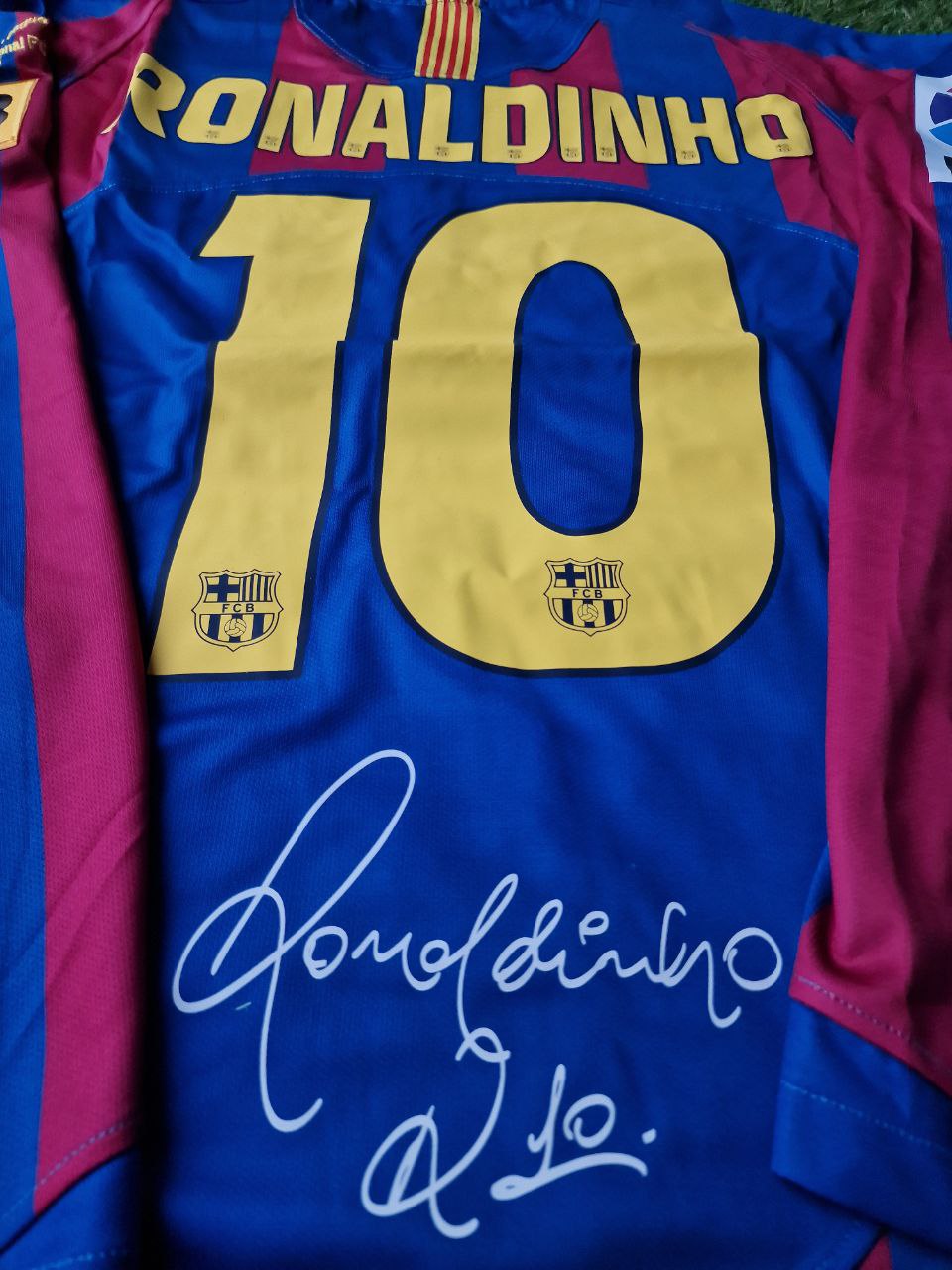 Ronaldinho Gaucho 10 – Barcelona 2006 Finale Retro Langarm-Fußballtrikot – | Trikot | Maillot Fußballtrikot