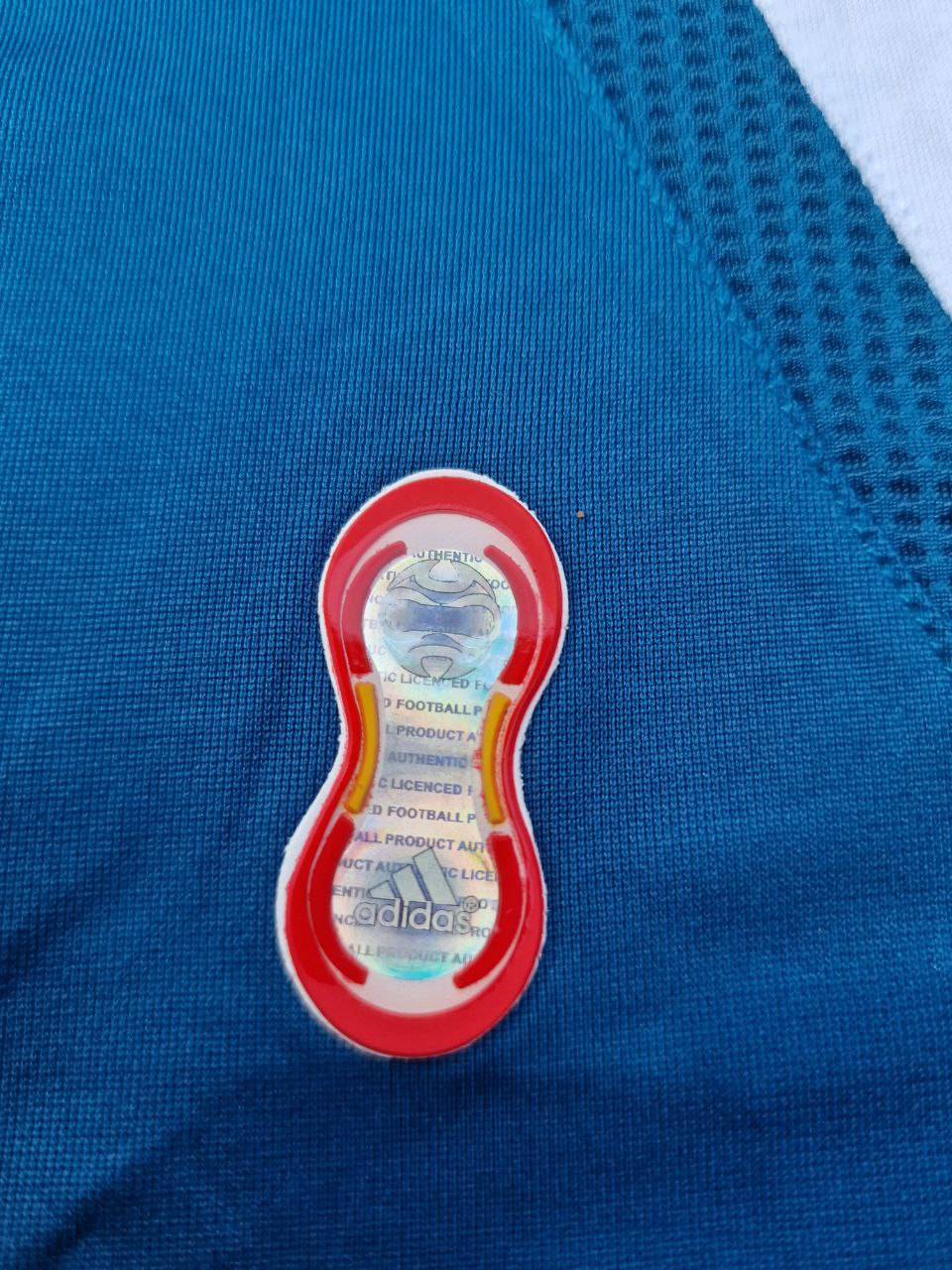 Maillot de football rétro blanc et bleu Philippe Coutinho Liverpool