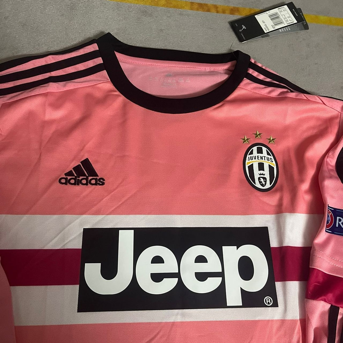 Leonardo Bonucci #19 Juventus Retro 2015-2016 Rosa Trikot Fußballtrikot