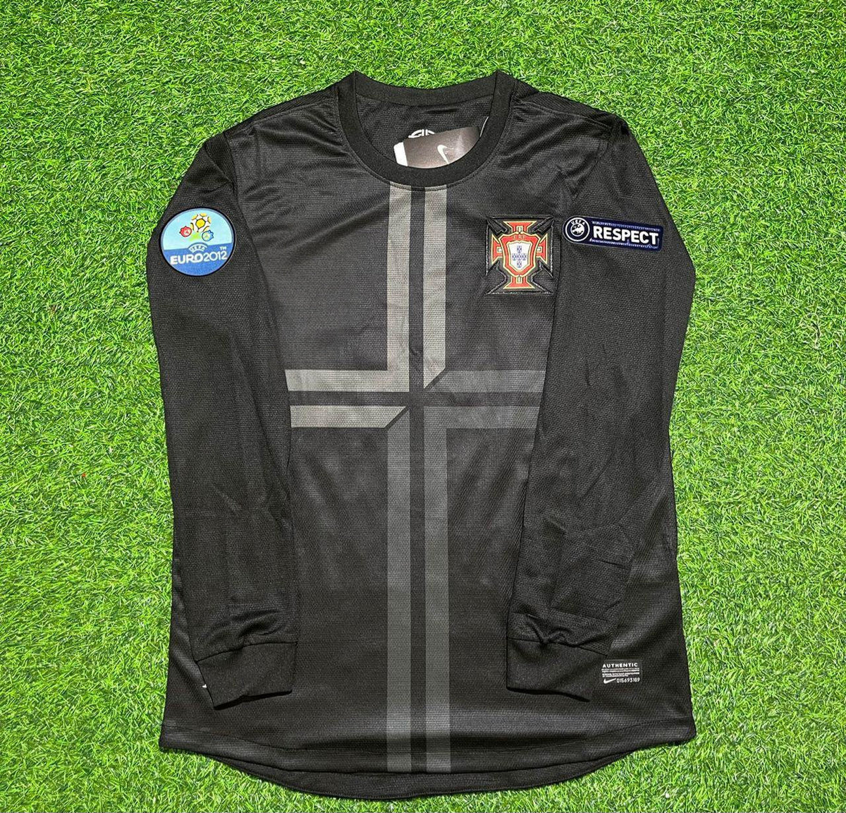 Maillot de Foot Rétro Manches Longues Noir Extérieur Portugal Euro 2012