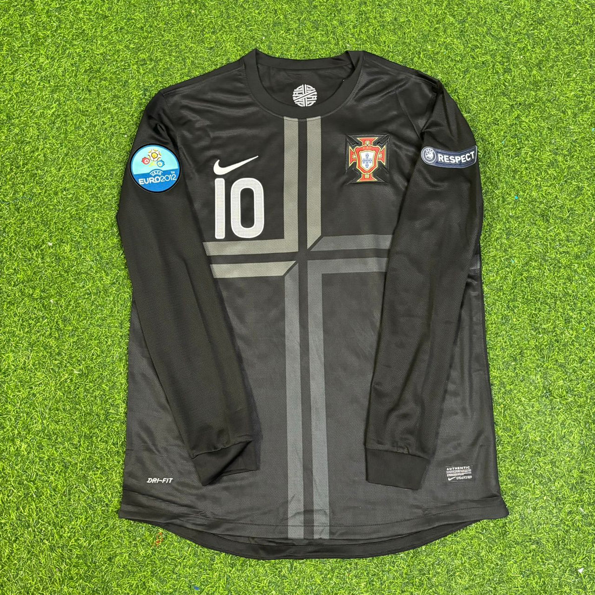Ricardo Quaresma #10 Portugal Euro 2012 Auswärts Schwarz Langarm Retro Fußballtrikot