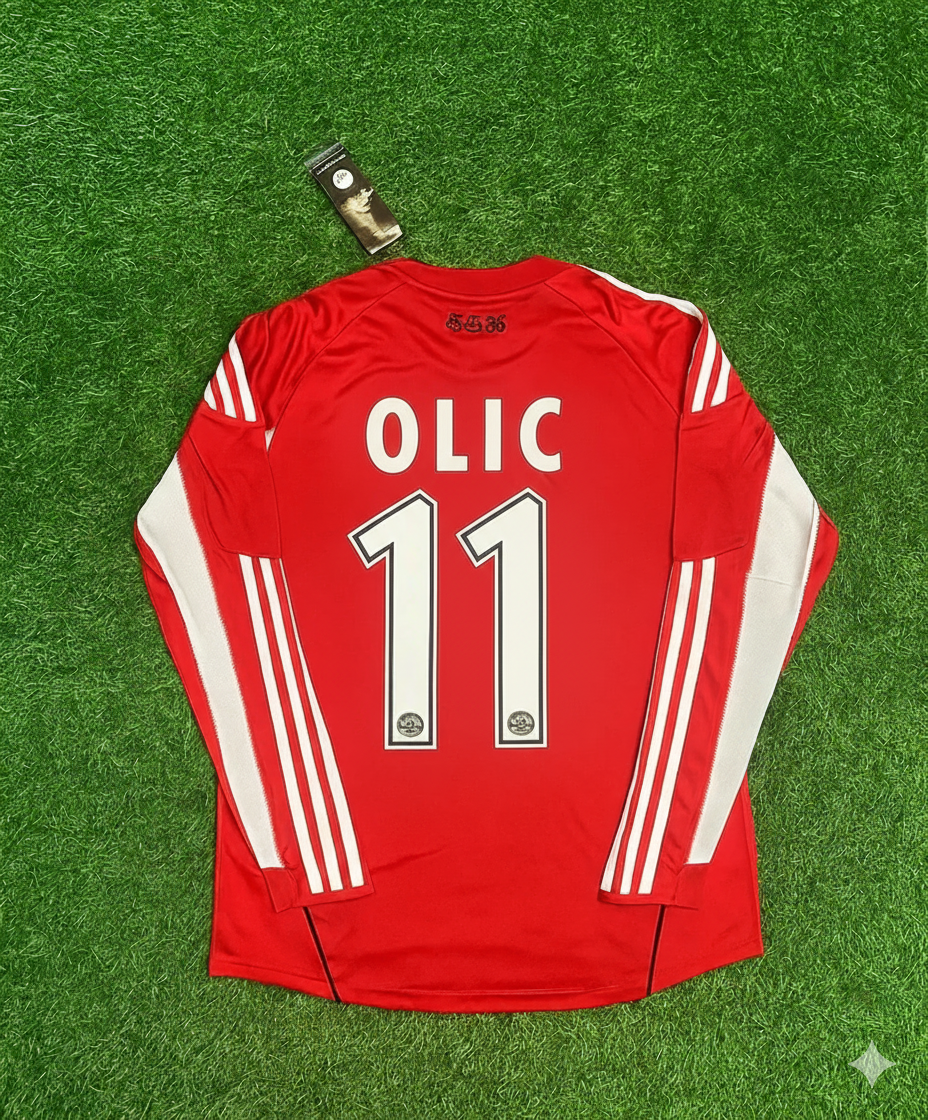 Bayern Munich 2010/11 Red Retro Jersey – Ivica Olic