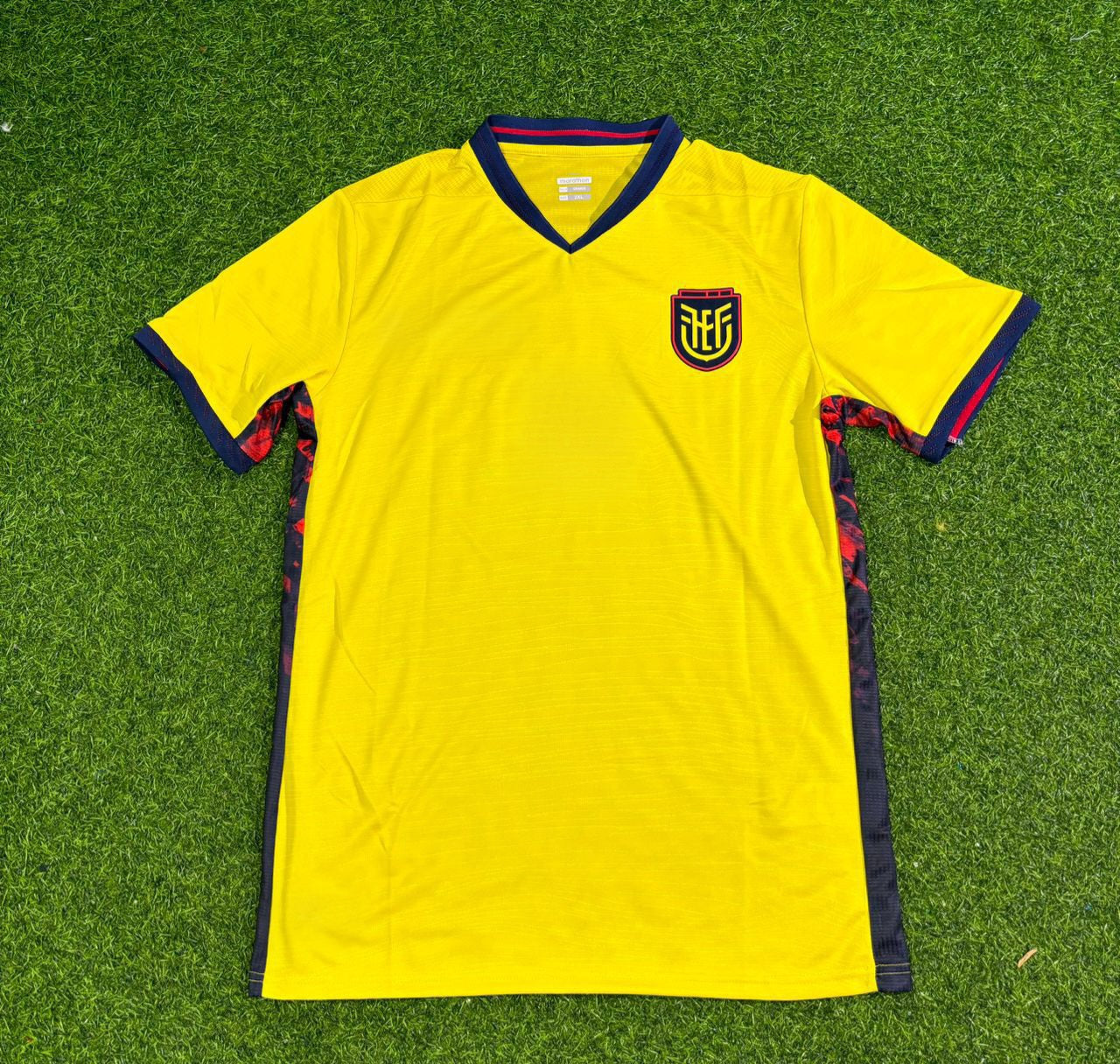 Pervis Estupiñán #7 Ecuador 2026 World Cup Football Jersey