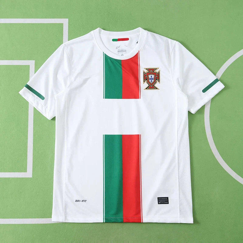 Maillot de foot rétro Portugal 2010 extérieur blanc