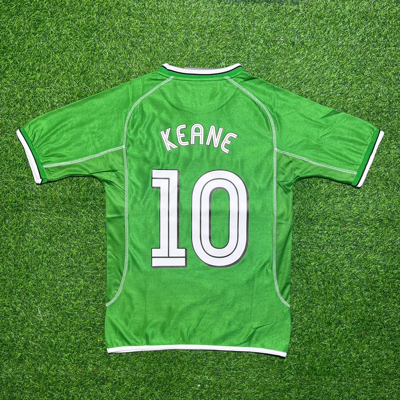 Robbie Keane Ireland 2000/2002 Retro Green Football Jersey
