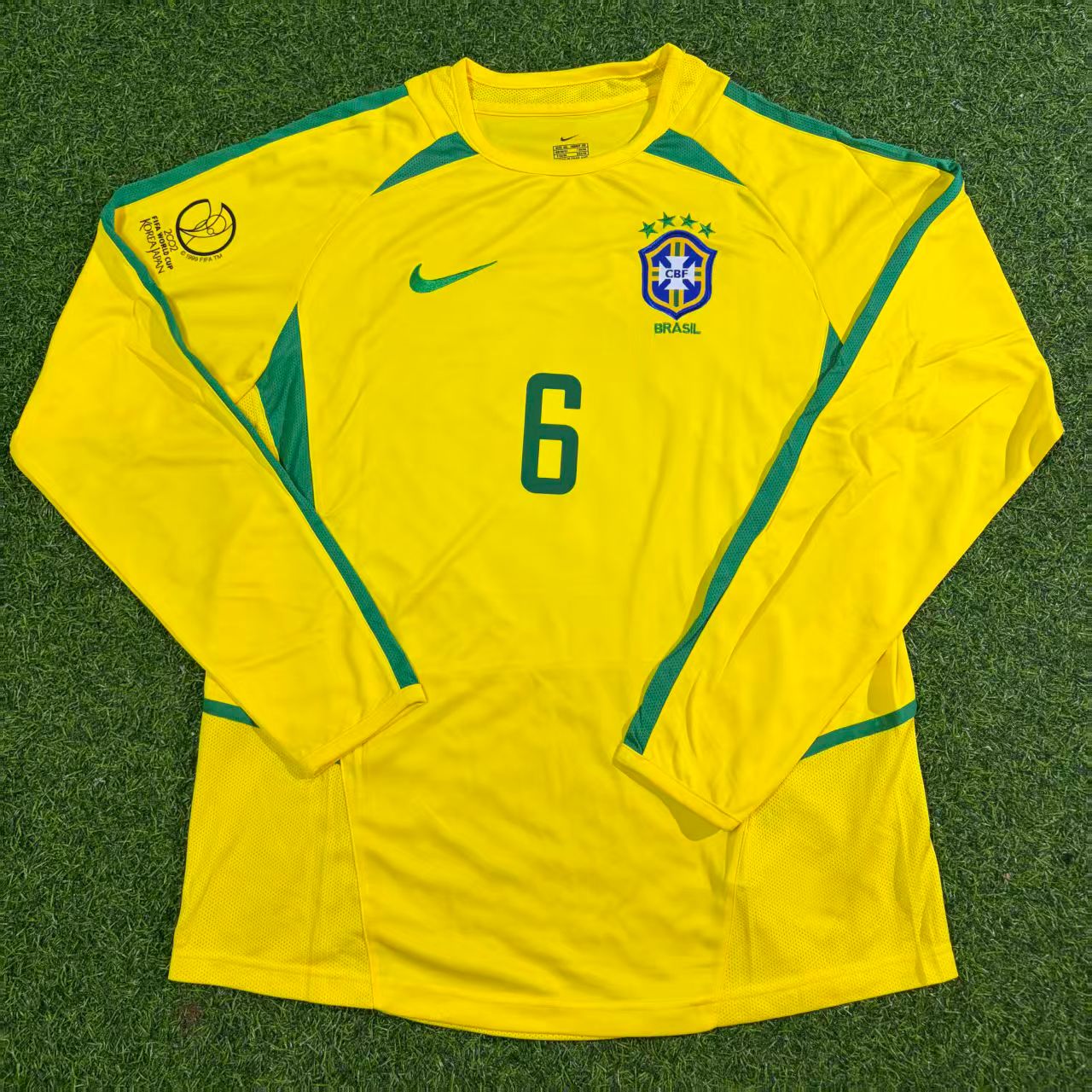 Roberto Carlos Brazil 2002 World Cup Final Yellow Long Sleeve Retro Football Jersey