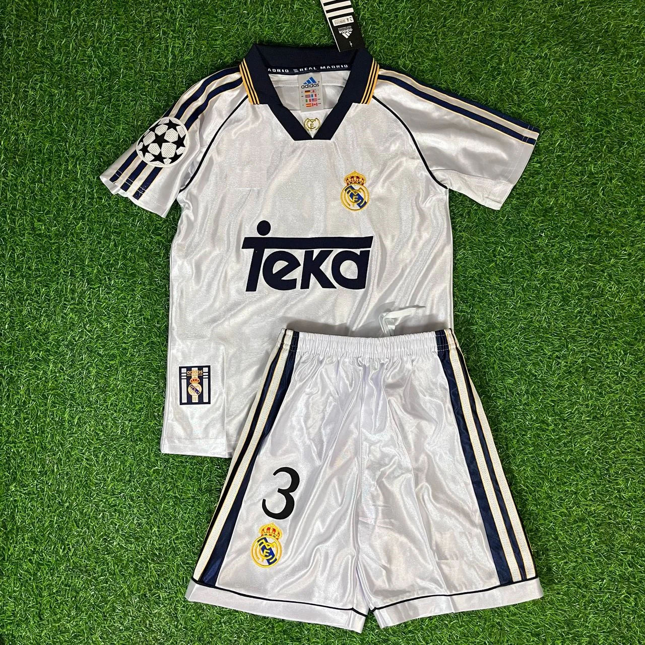 Roberto Carlos Real Madrid 2000 Retro Vintage Kids Kit Jersey KinderTrikot Maglia