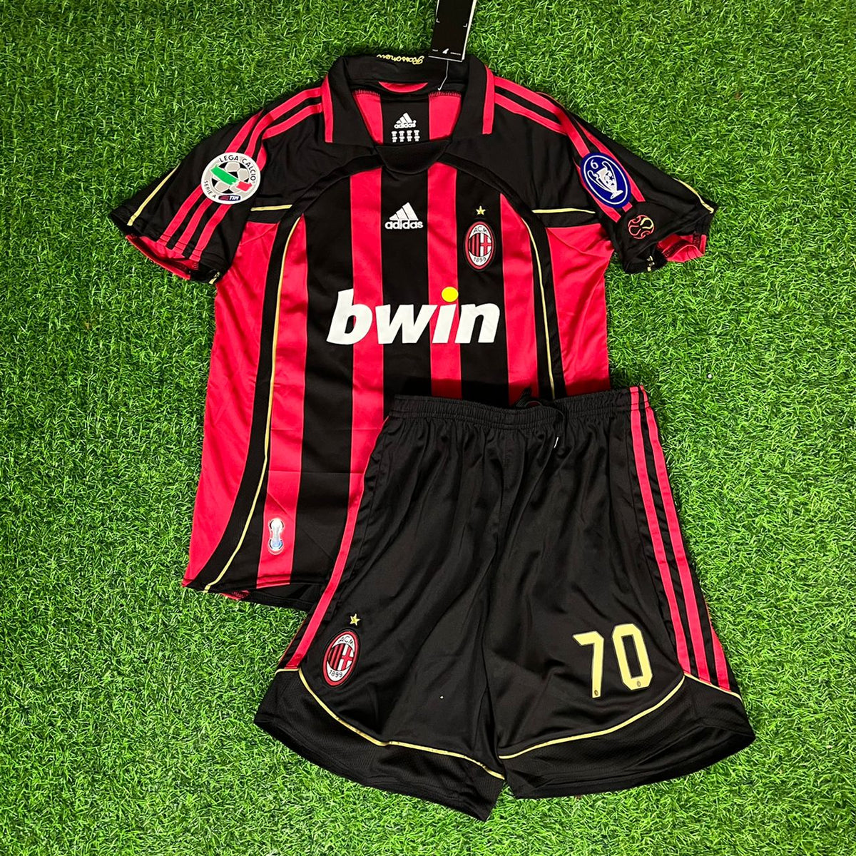 Robinho 70 AC Mailand 2007 Retro Kinder Trikotset Trikot Maillot Enfant Kindertrui Fußballtrikot
