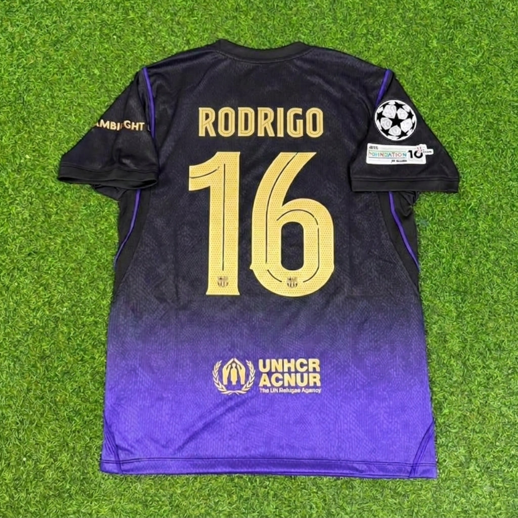 Rodri #16 Barcelone 2027 Maillot Extérieur Nouvelle Saison Ligue des Champions Patch Trikot Maillot de Foot