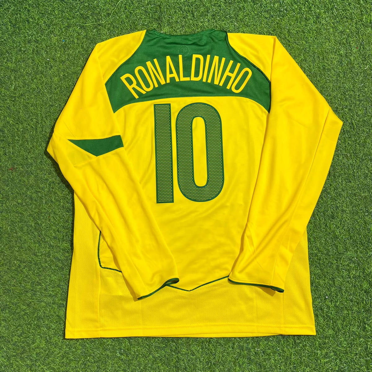 Camiseta de fútbol retro de Ronaldinho Brasil 2004–2006, local amarilla de manga larga, conjunto completo