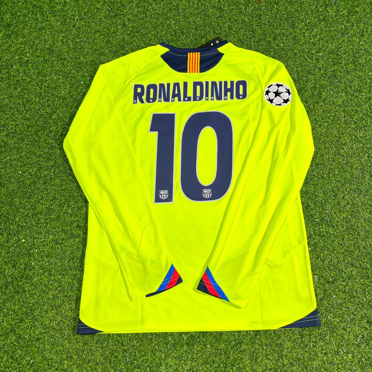 Ronaldinho Gaucho Barcelona 2005-2006 Gelb Grün Retro Langarm Fußballtrikot