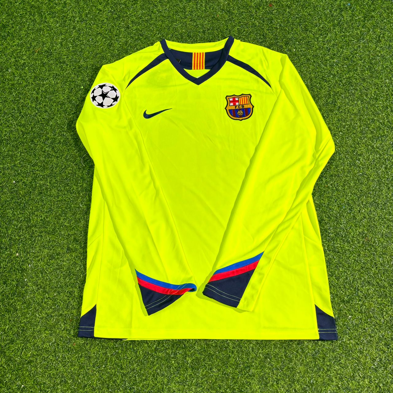 Ronaldinho Gaucho Barcelona 2005-2006 Gelb Grün Retro Langarm Fußballtrikot
